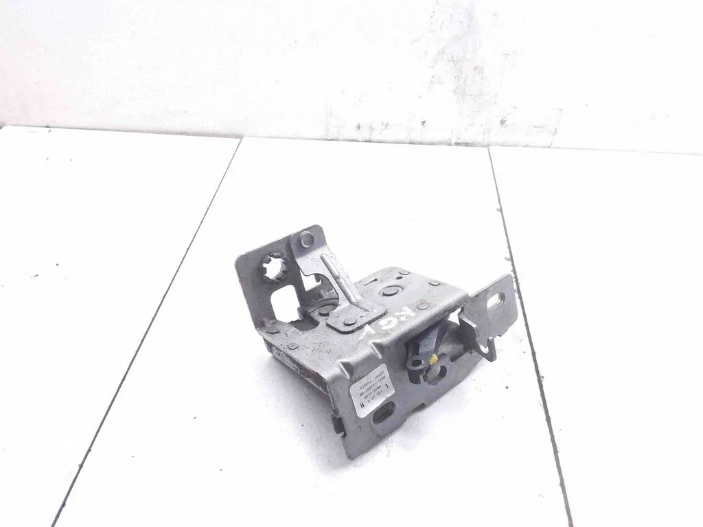 Rear door lock BK31V43287BB