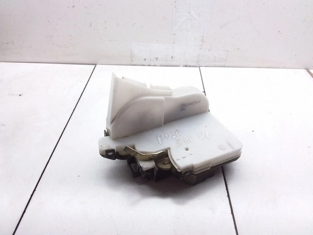Tagaukse lukk – Volkswagen Polo III 6N 6N2 6NF (1995-2001)