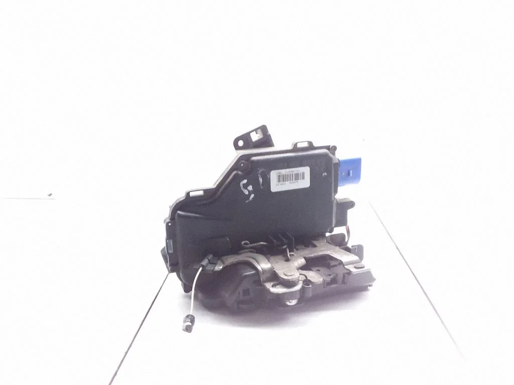 Rear door lock 7L0839016D
