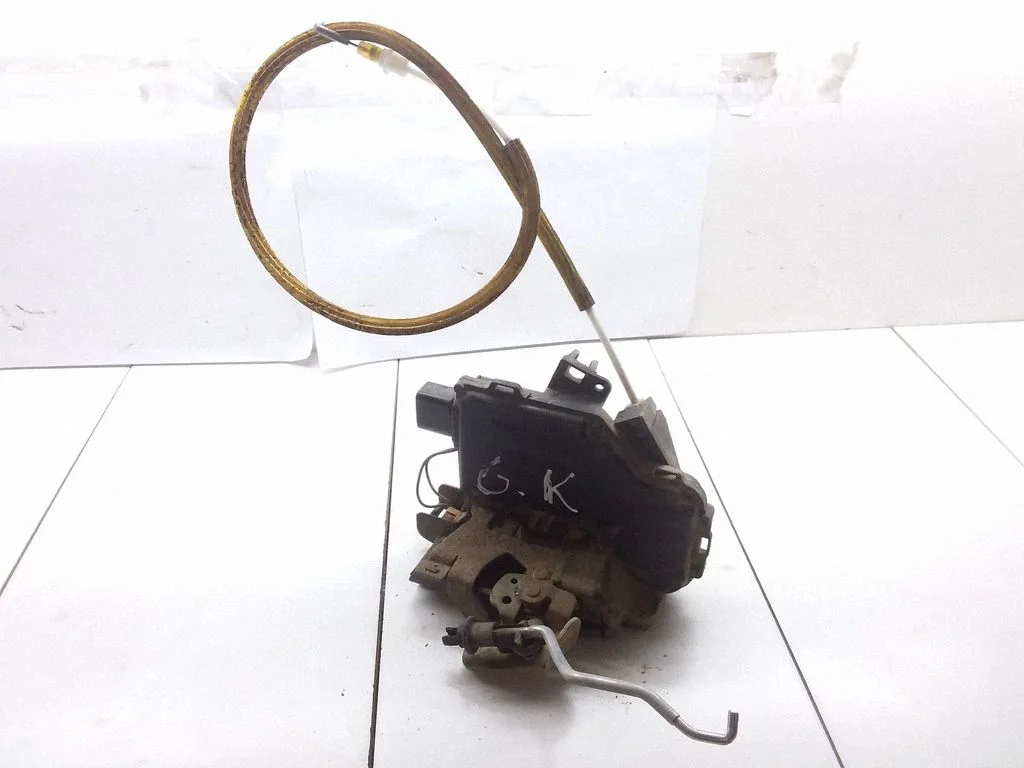 Tagaukse lukk – Audi A6 S6 C4 4A (1994-1997)