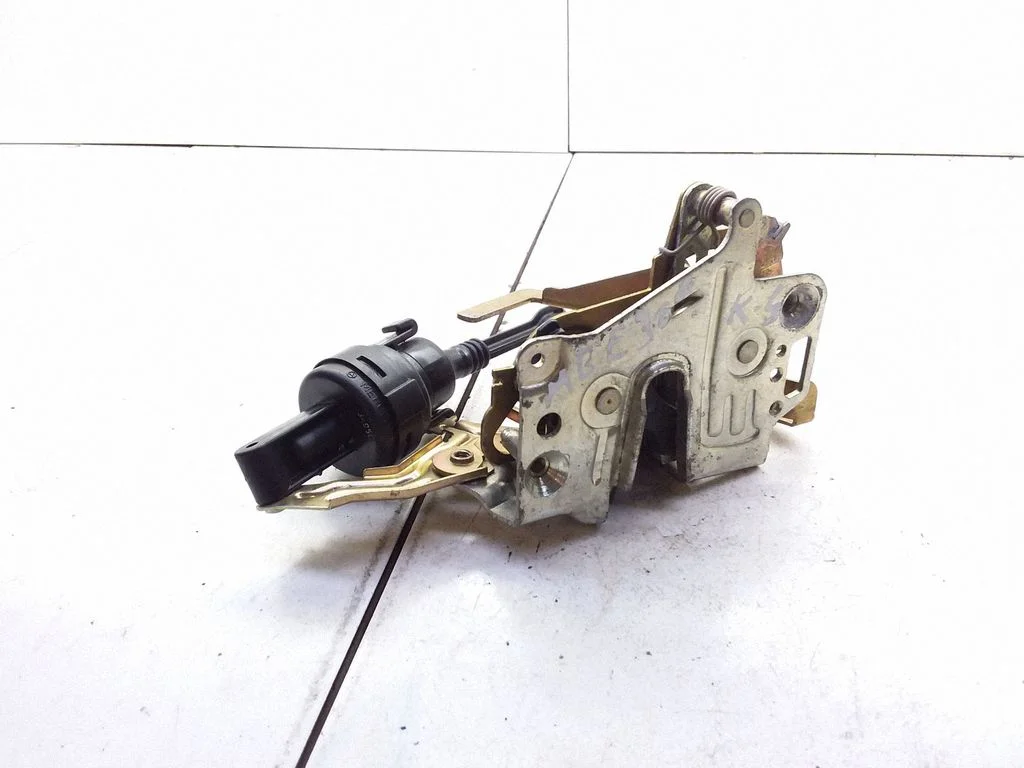 Rear door lock 2027300535