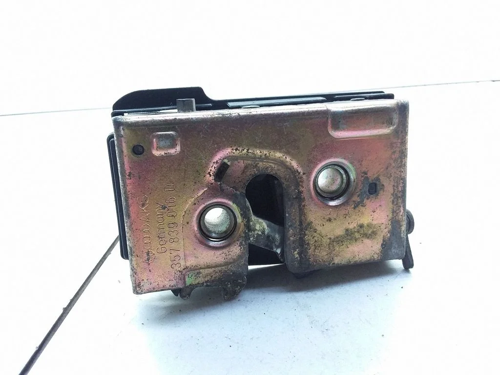 Rear door lock 357839016D