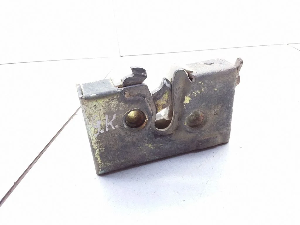Rear door lock – Volkswagen Golf I (1975-1984)