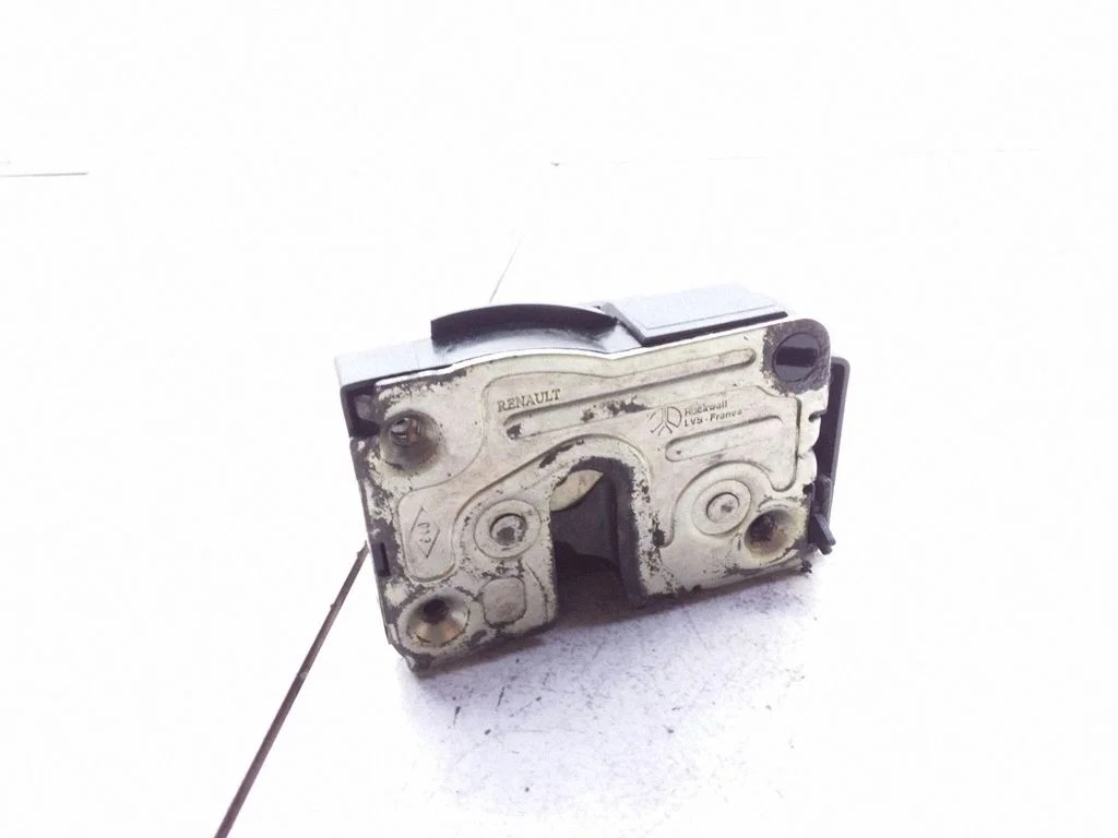 Rear door lock – rear left
