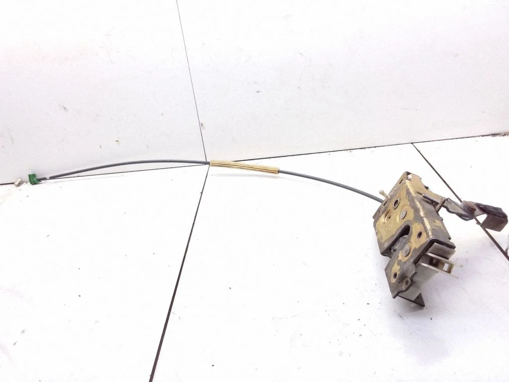 Rear door lock – rear left