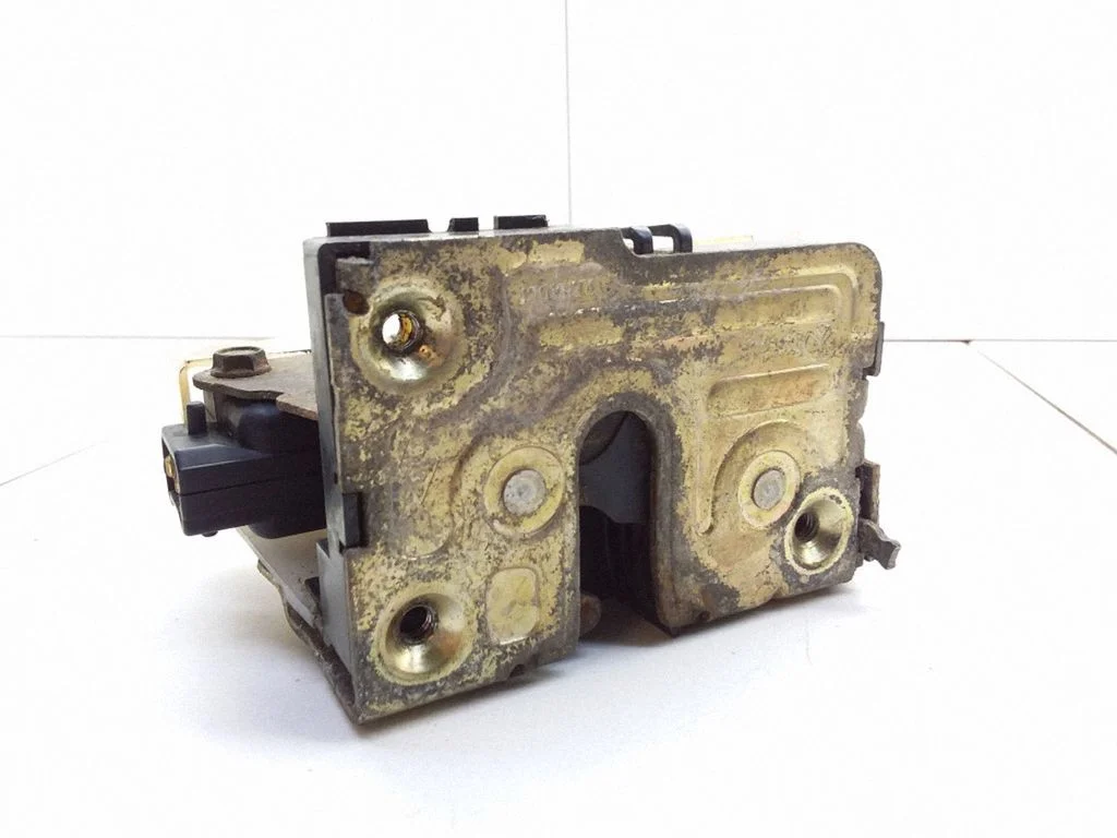 Rear door lock – Renault Espace III (1997-2003)