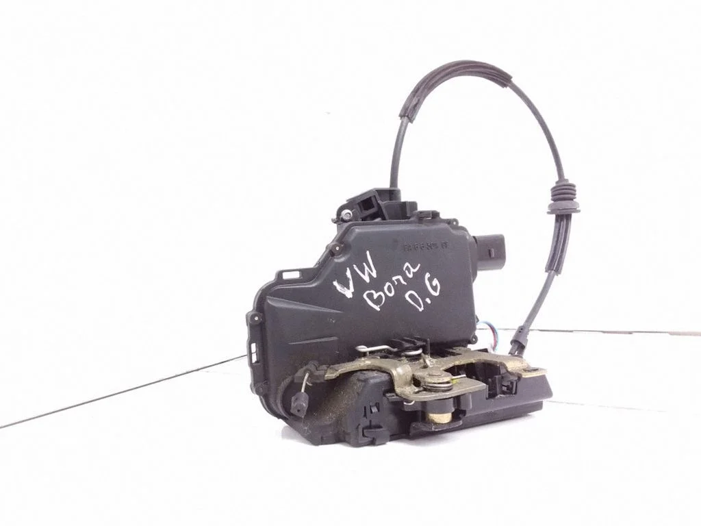 Rear door lock – Volkswagen Bora (1998-2005)