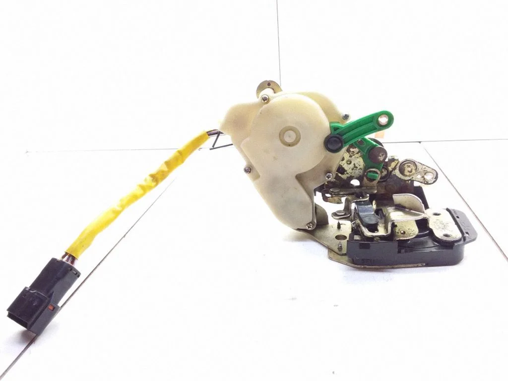 Rear door lock 050525