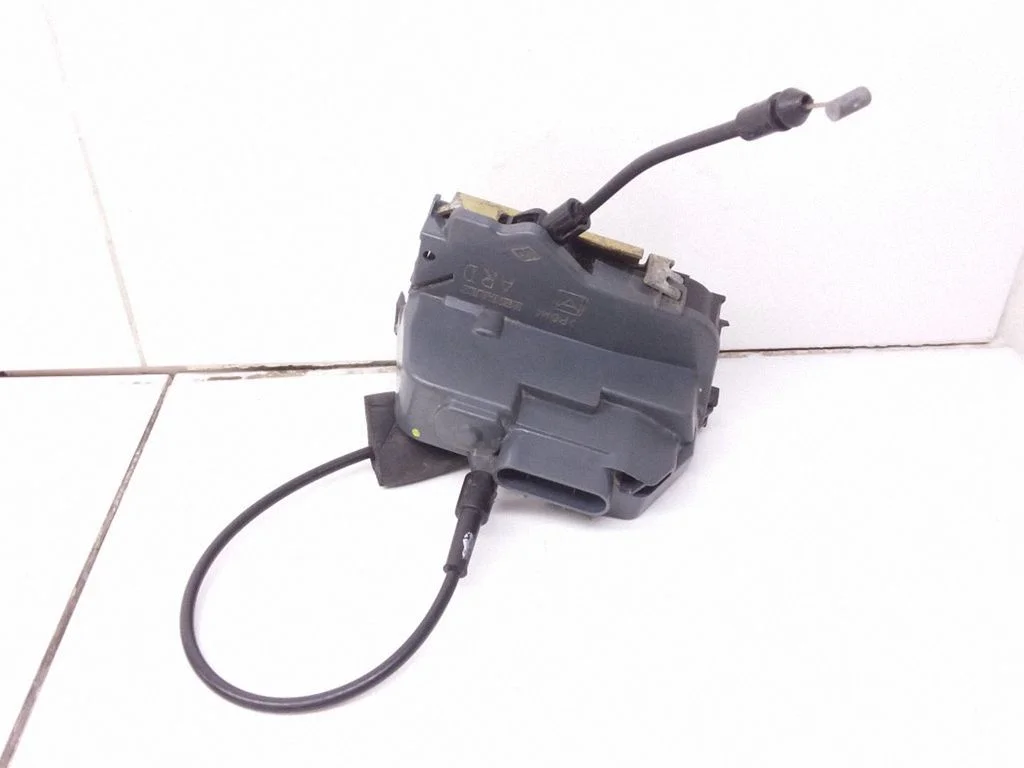 Rear door lock 012898Z98