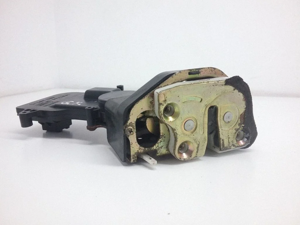 Rear door lock – rear left