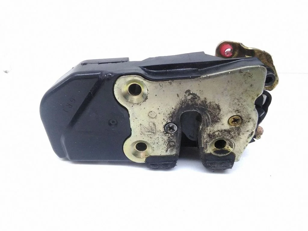 Tagaukse lukk – Chrysler Neon II (2000-2005), parem