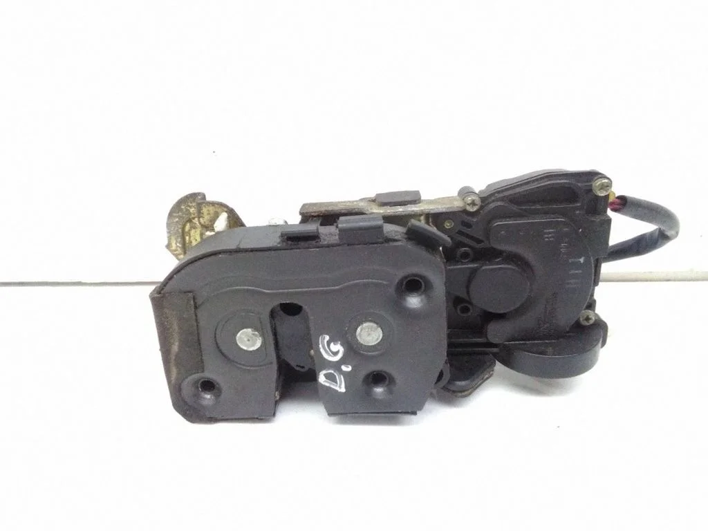 Rear door lock – right