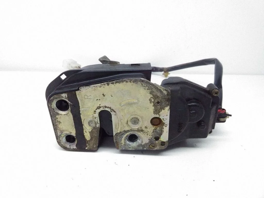 Rear door lock – left