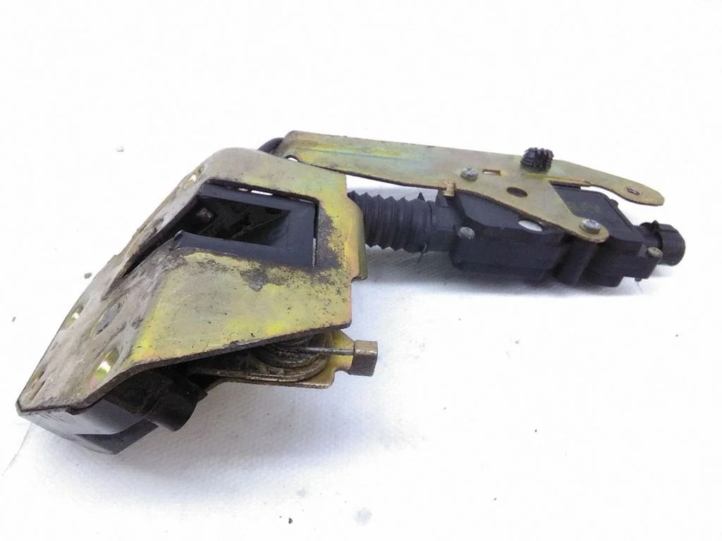 Rear door lock 141203