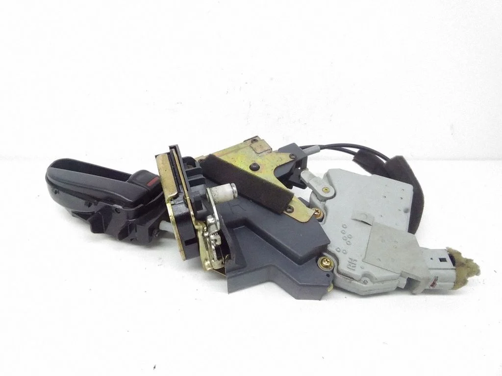 Rear door lock – right