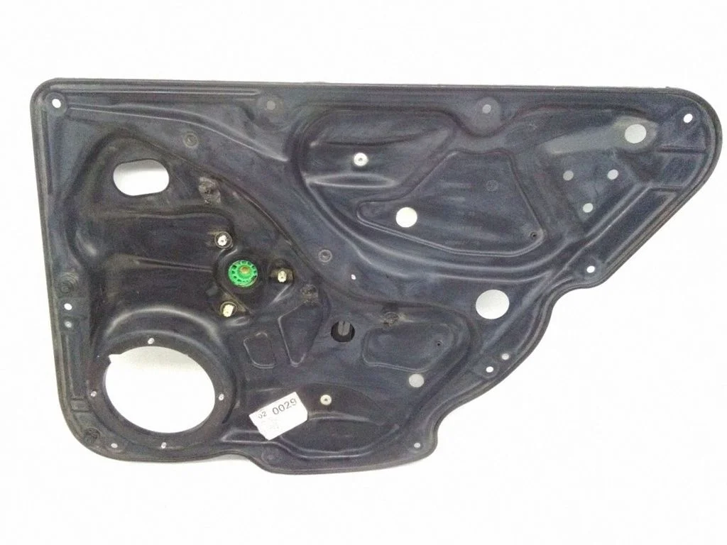 Rear window lifting mechanism without motor – Volkswagen Passat B6 (2005-2010)