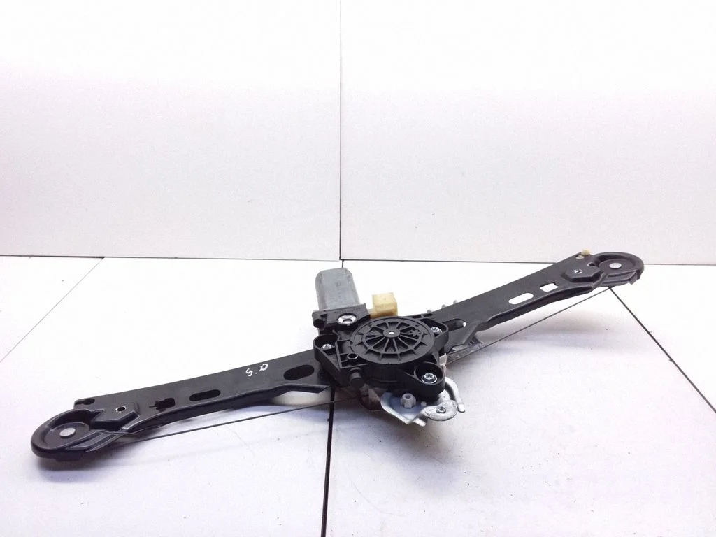 Rear door window regulator with motor A2038203042