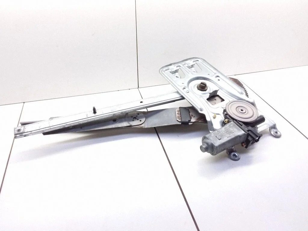 Rear door window regulator with motor 40211098703