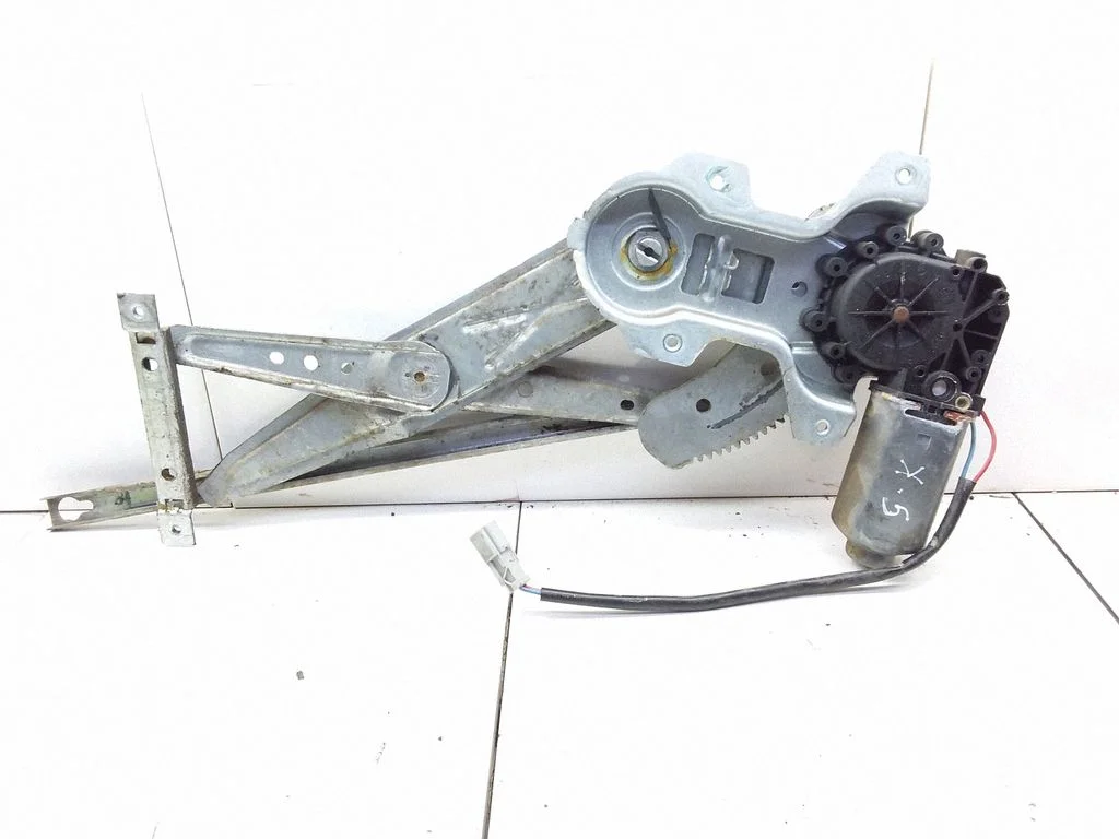 Rear door window regulator with motor ST3RL100361