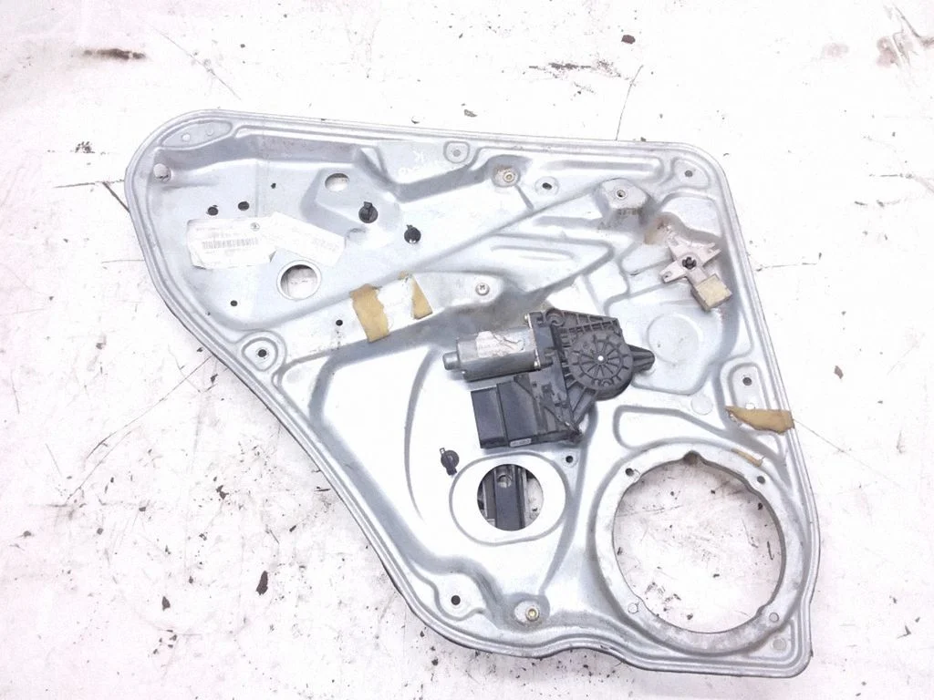 Rear door window regulator with motor – Skoda Superb B5 (3U) (2001-2008)