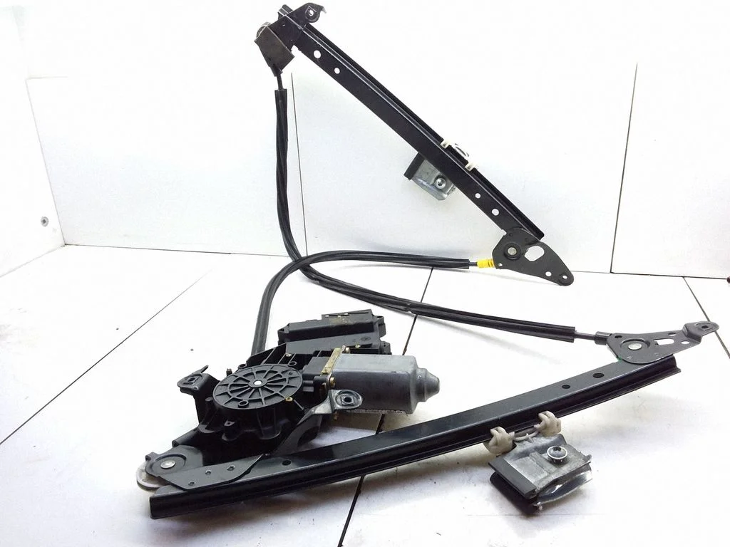 Rear door window regulator with motor – Volkswagen Sharan (2001-2010)