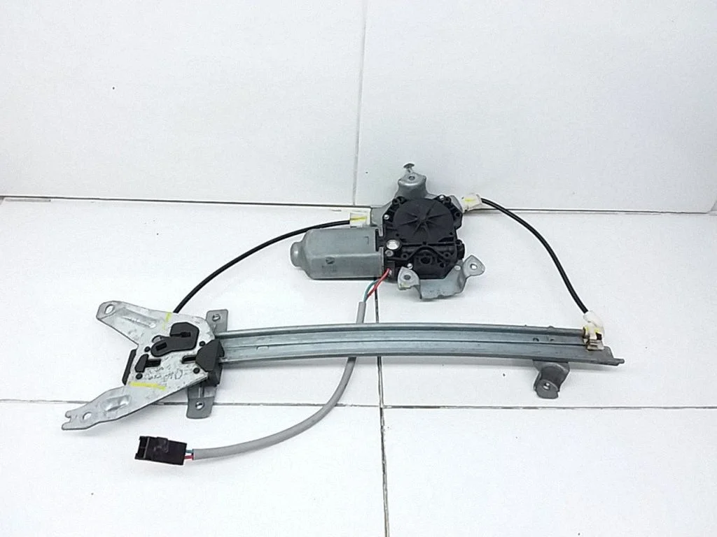 Rear door window regulator with motor 400438B
