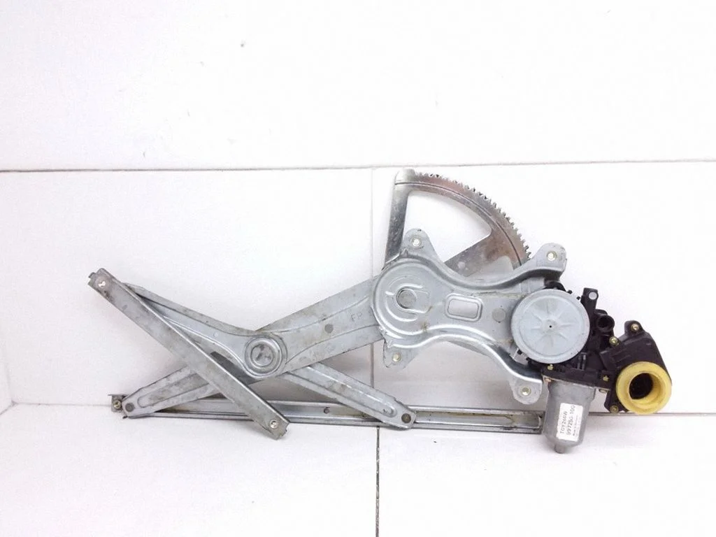 Rear door window regulator with motor 997250100