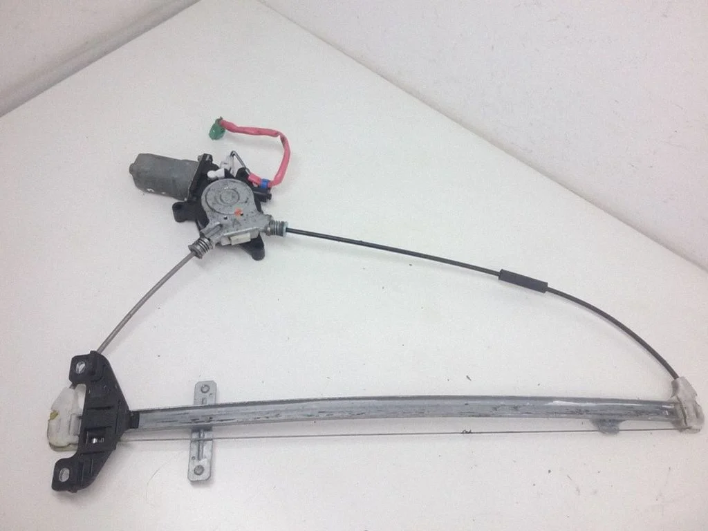 Rear door window regulator with motor – Honda CR-V (2002-2006)