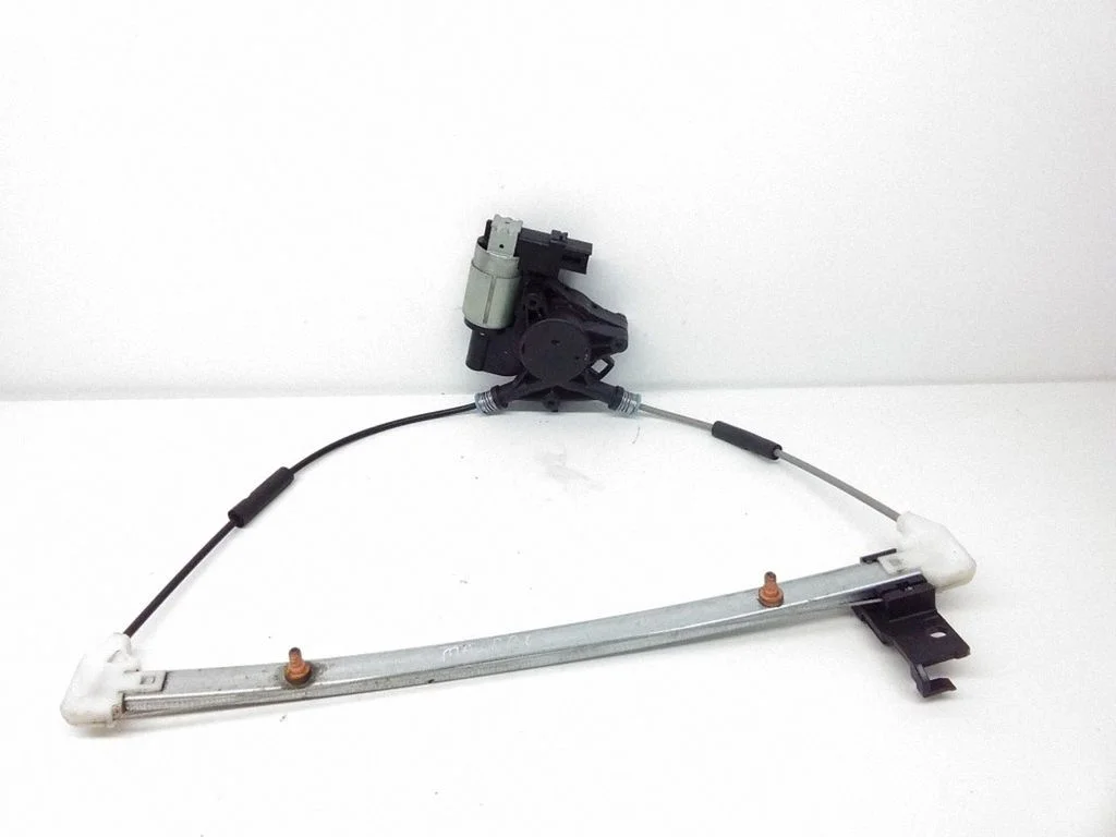 Rear door window regulator with motor CMO11060