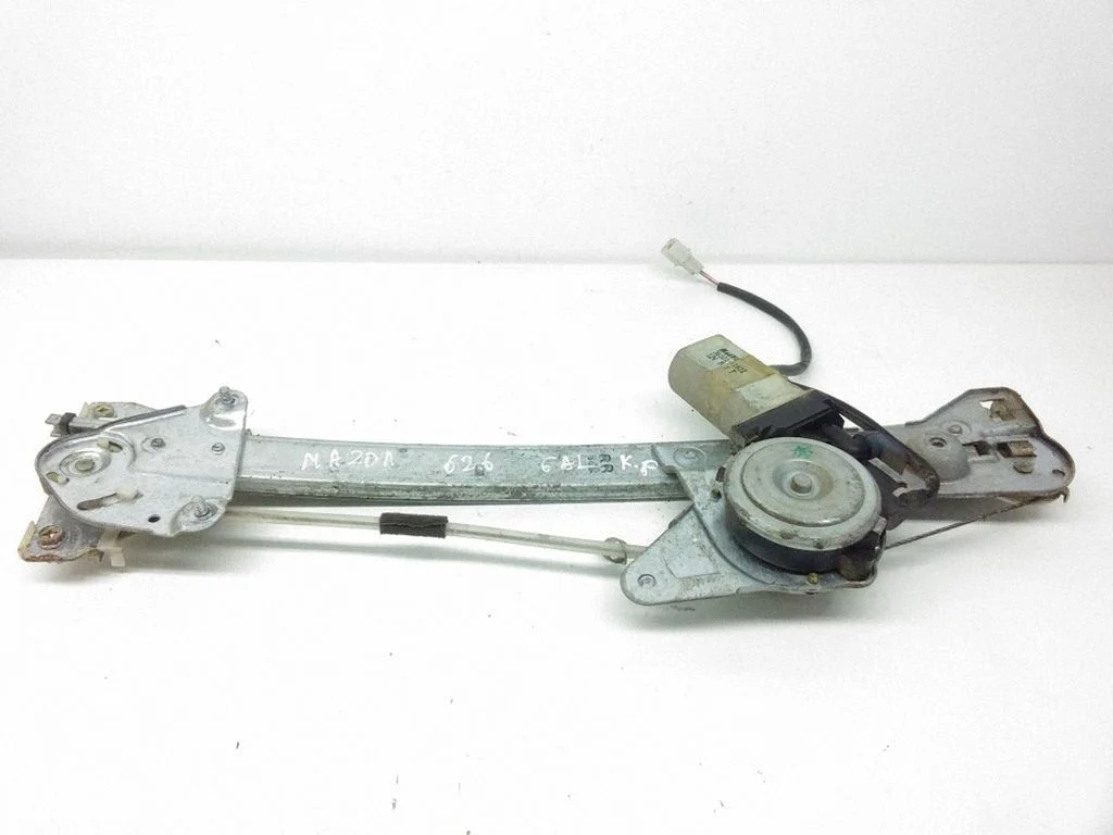 Tagaukse elektriline aknatõstuk mootoriga – Mazda 626 (1998-2002)