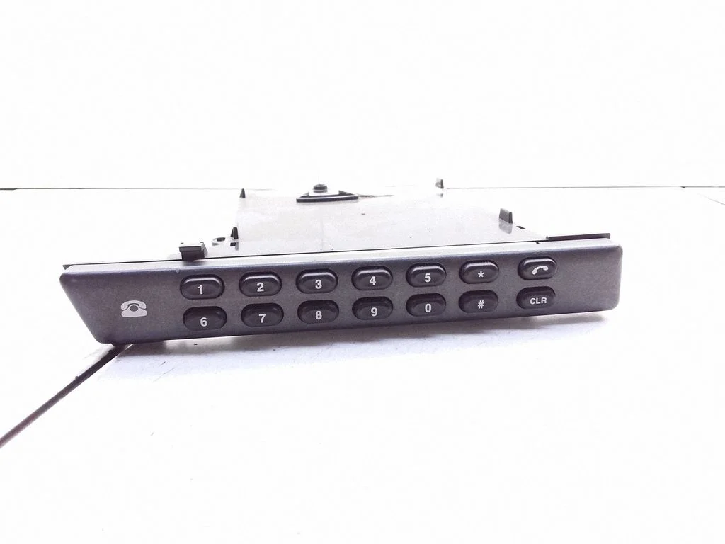 Switch for retractable tow bar