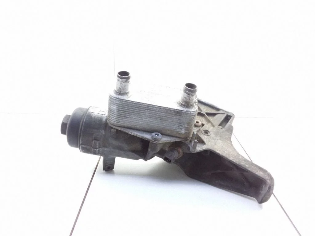 Oil filter mounting bracket 2246981