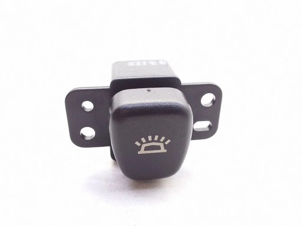 Switch for retractable tow bar