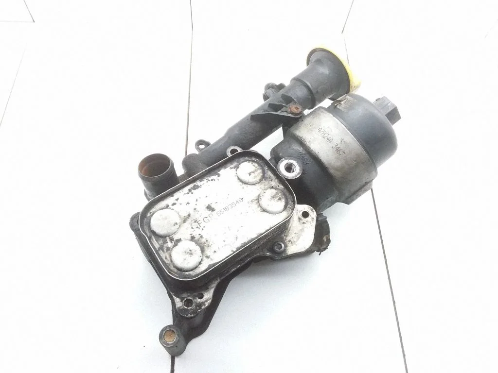 Oil filter mounting bracket – Opel Corsa D (2006-2014)