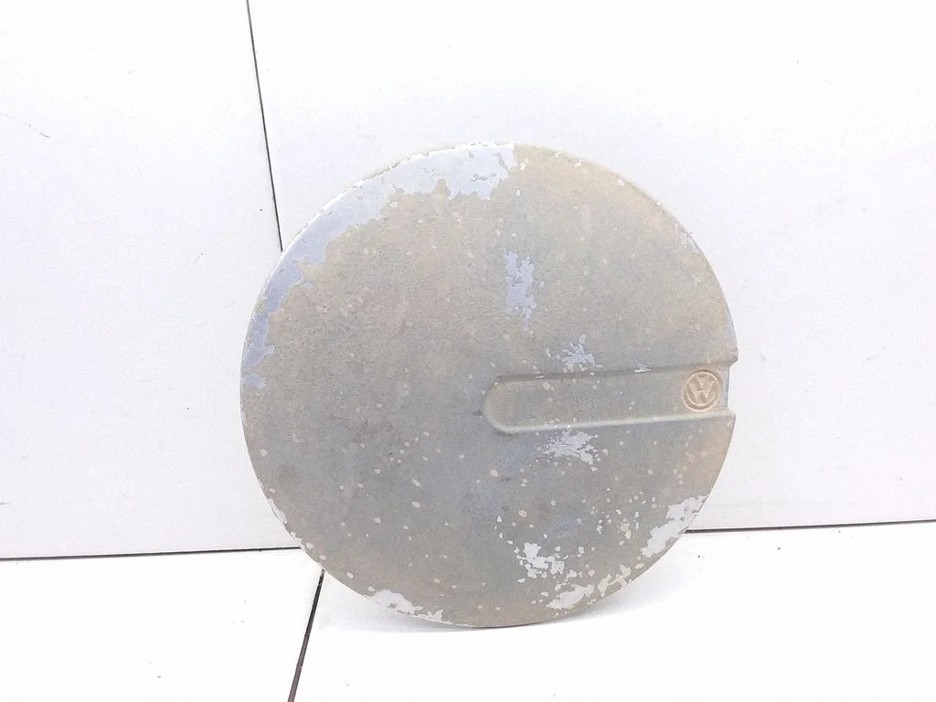 R12 wheel hub/cap/trim – Volkswagen Golf I (1975-1984)