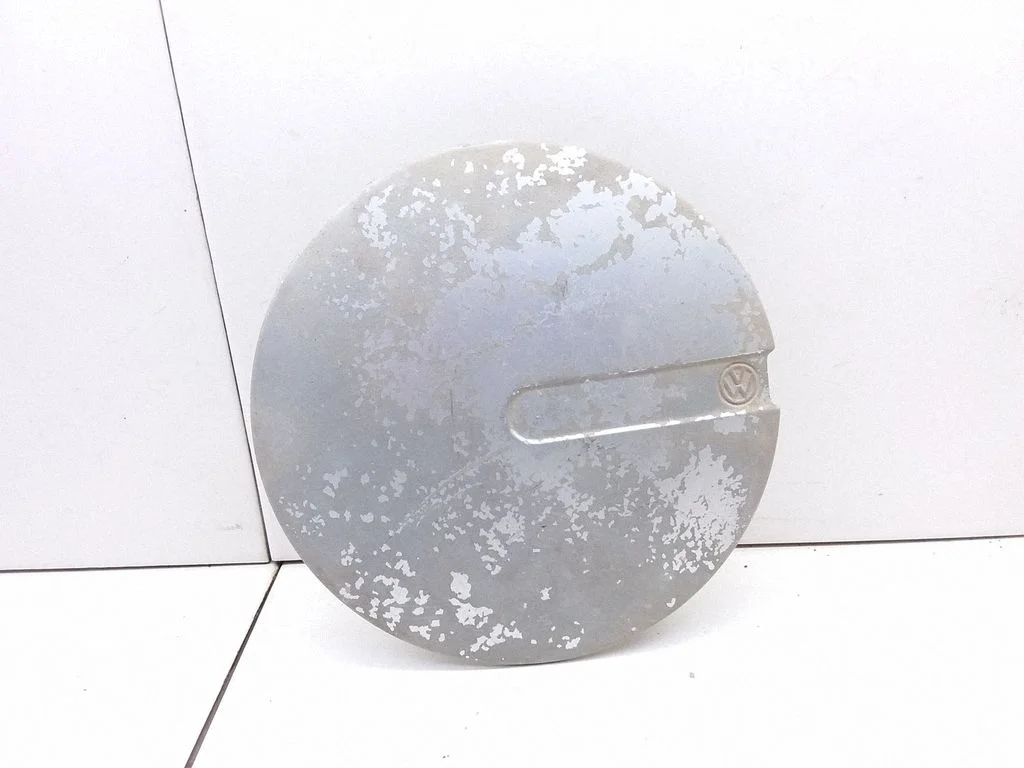 R12 wheel hub/cap/trim – Volkswagen Golf I (1975-1984)