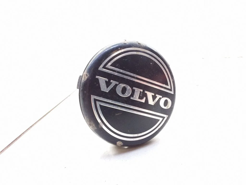 R12 wheel hub/cap/trim – Volvo S60 (2005-2010)