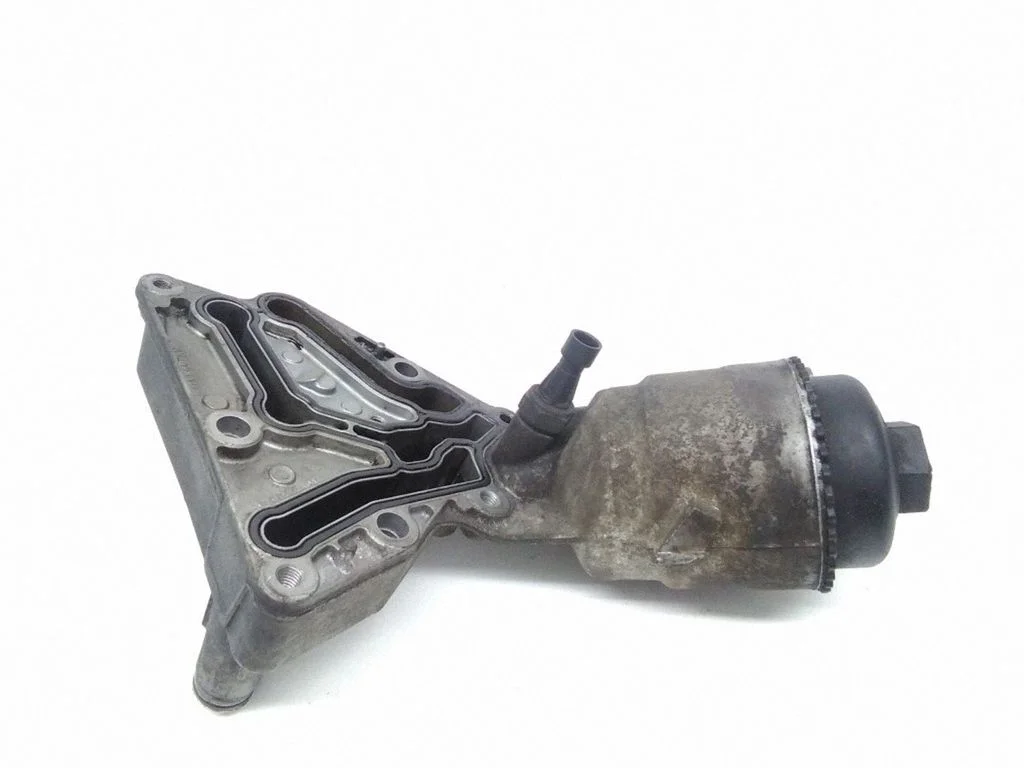 Oil filter mounting bracket 6740230110