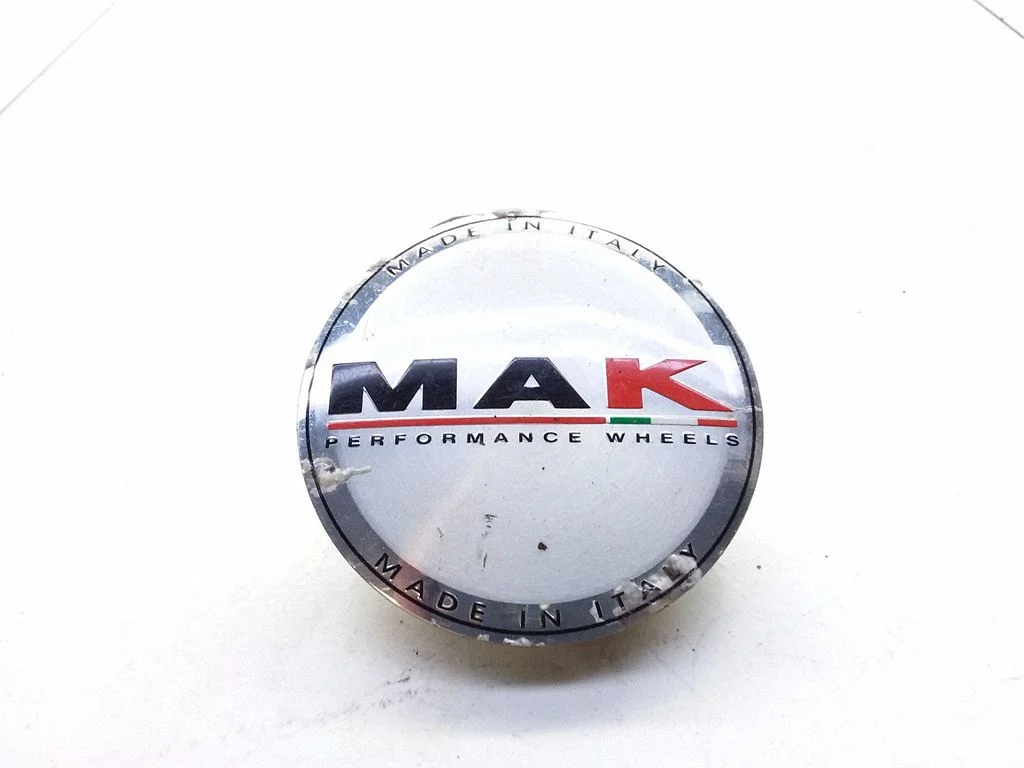 R12 wheel hub/cap/trim – Toyota Avensis T250 (2003-2006)