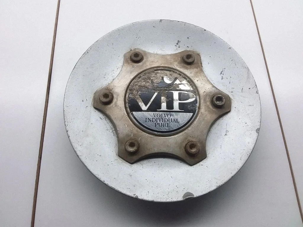 Original wheel cap M570A