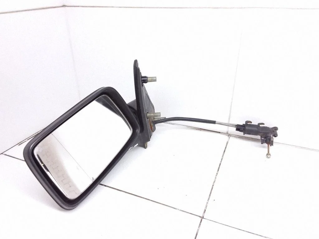 Mehaaniline välispeegel E10217387 – Volkswagen Vento (1992-1998)