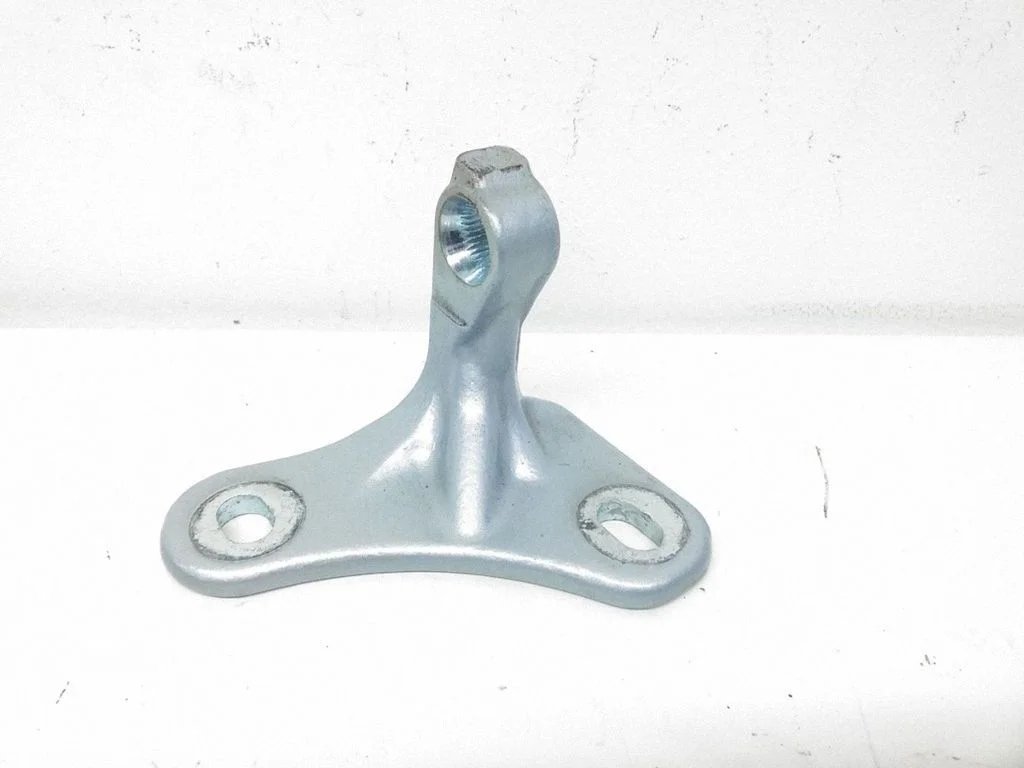 Front door upper hinge ISE0607