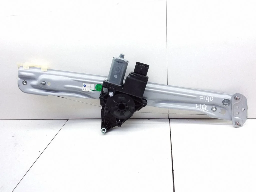Front door window regulator with motor 39137856 – Opel Crossland X (2017-)