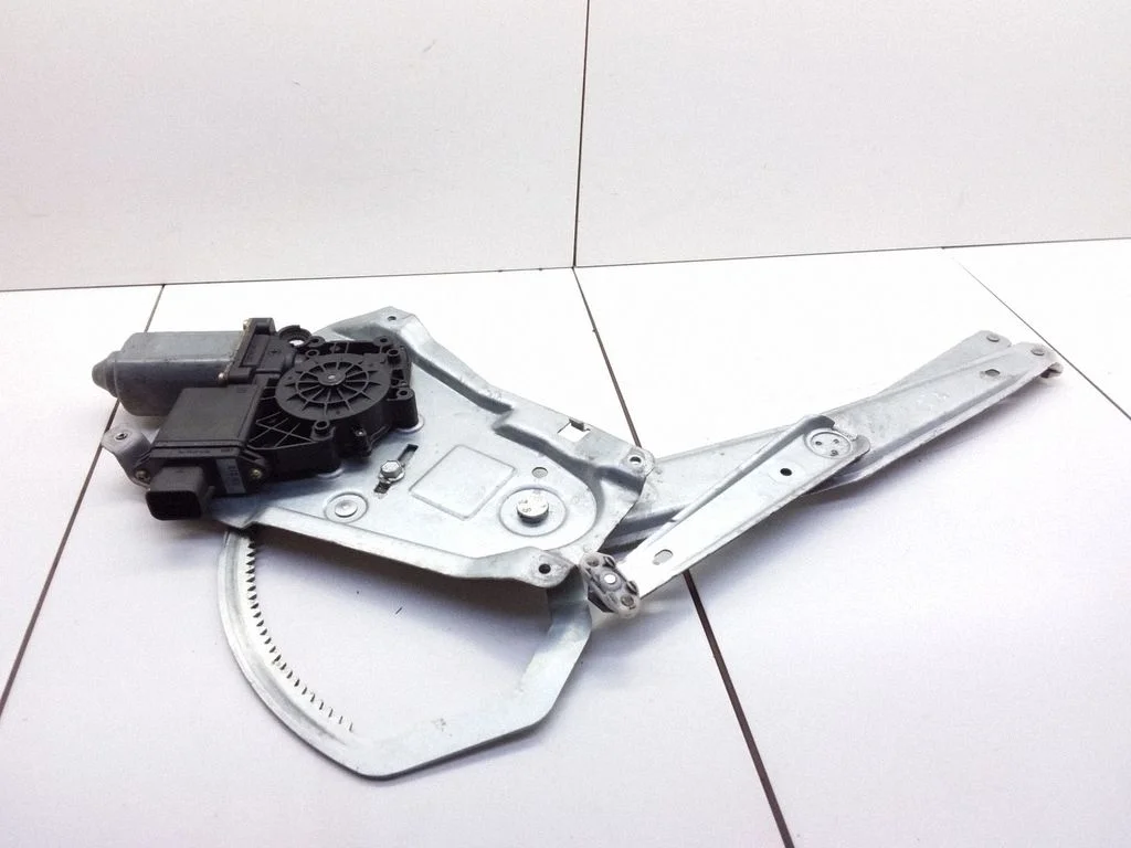 Front door window regulator with motor 90520246
