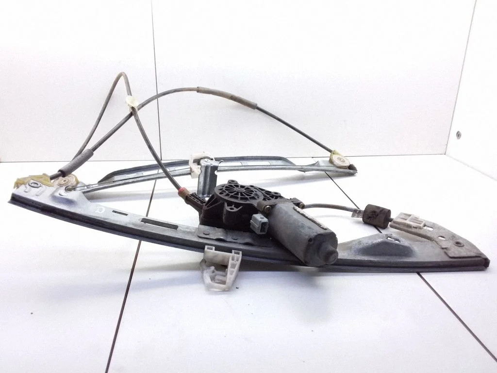 Front door window regulator with motor 9626090880
