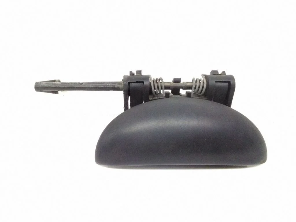 Front door exterior handle – right