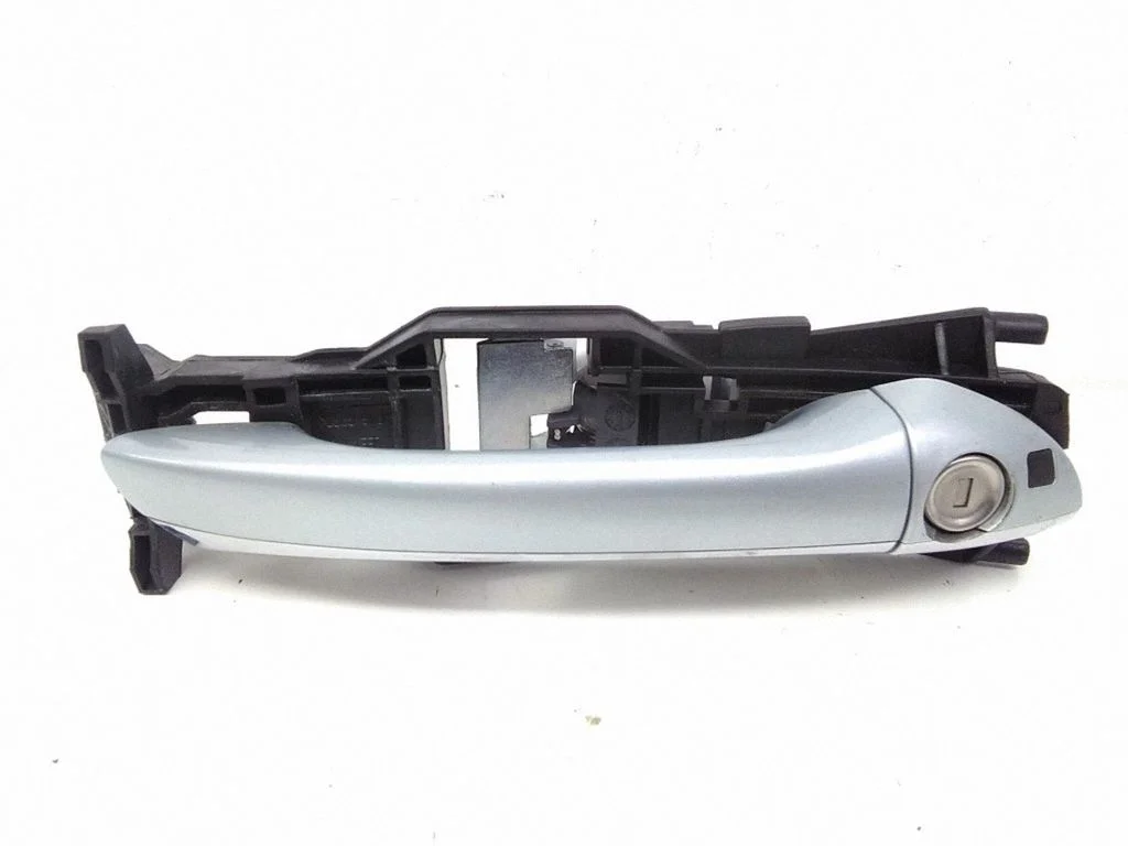 Esiukse välimine käepide – Mercedes-Benz CLK-klass A209 C209 (2002-2009)
