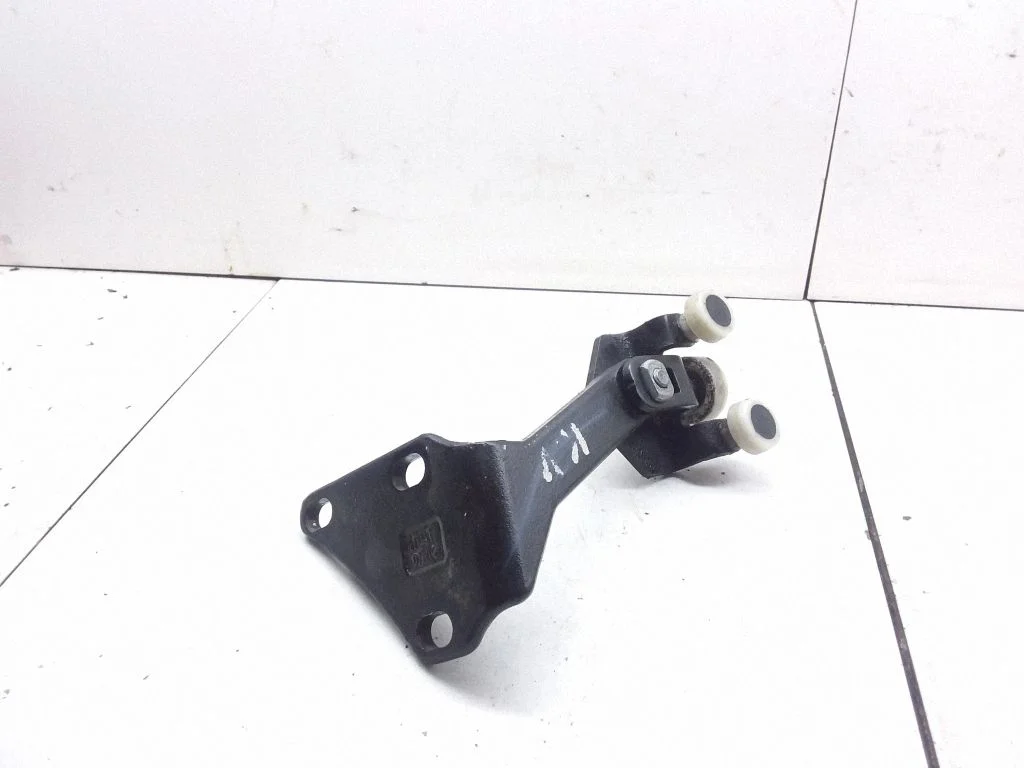 Sliding door upper roller guide/hinge – Volkswagen Crafter (2006-2016)