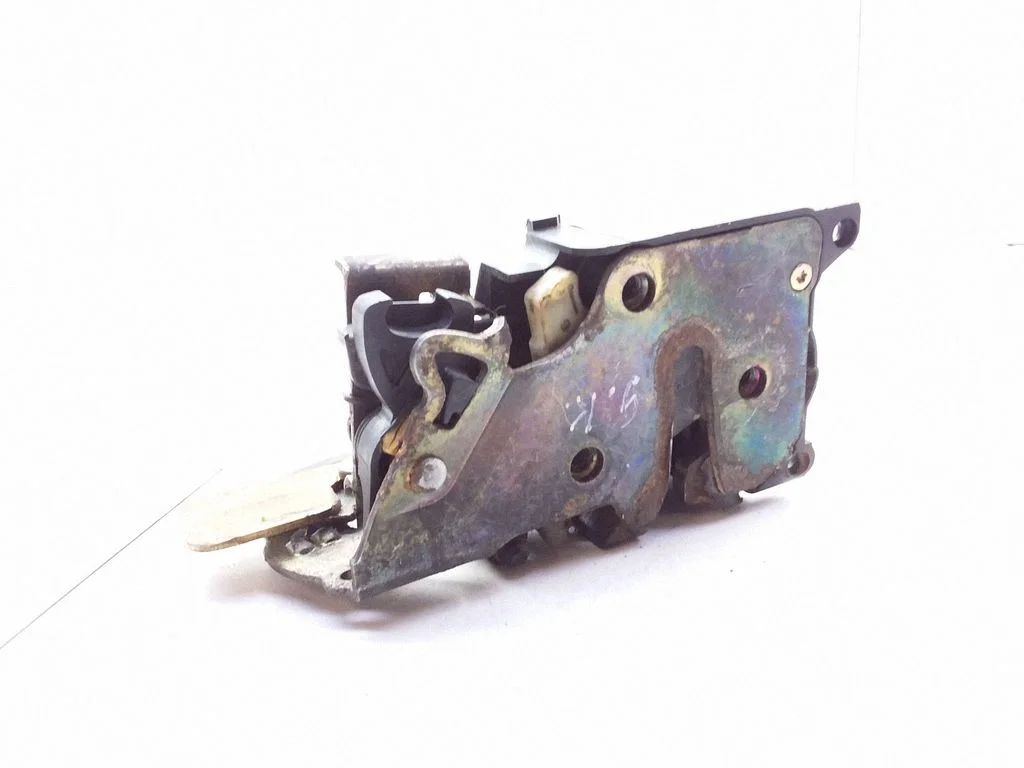 Sliding door lock – rear left