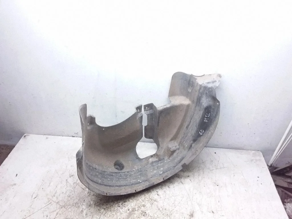 Rear arch fender liner splash guards – rear right